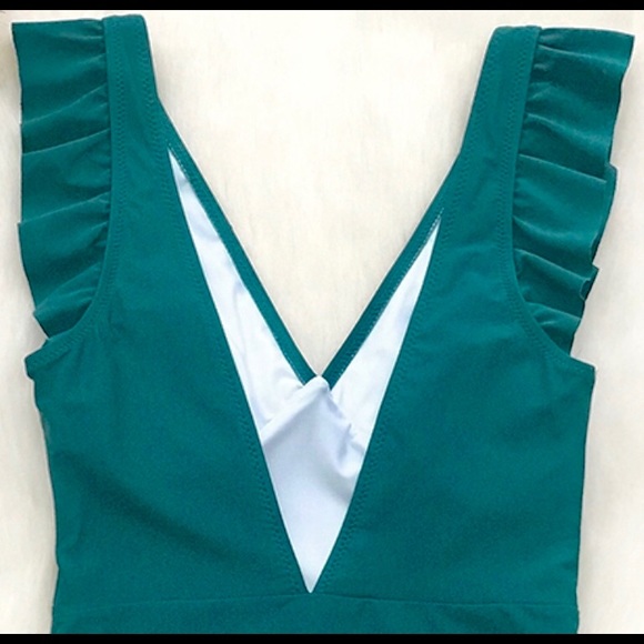 🆕 Ruffled One Piece Swim Suit Teal Green Size XL - Picture 2 of 2
